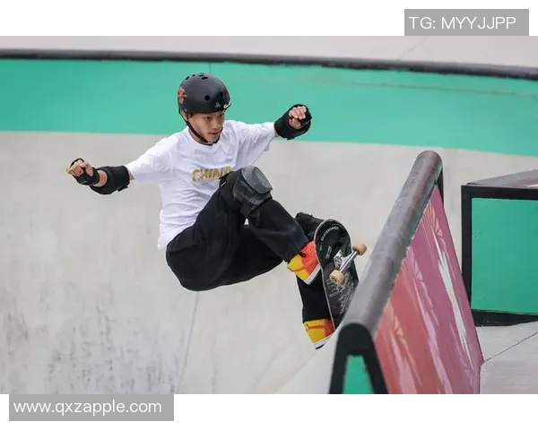 南京滑板队战术揭秘:滑板巨献背后的团队精神与技巧探索 南京滑板队战术揭秘:滑板巨献背后的团队精神与技巧探索