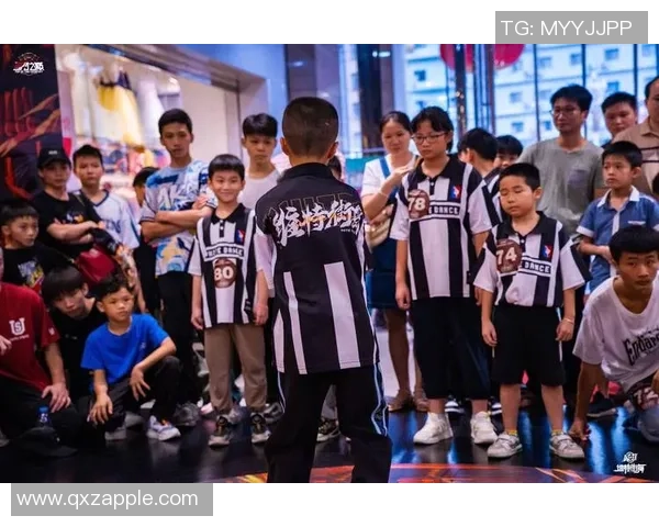 深圳街舞队荣登全国街舞状态排行榜第五名展现实力与风采 深圳街舞队荣登全国街舞状态排行榜第五名展现实力与风采